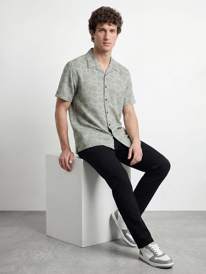 R&B Men Green Floral Print Resort Collar Short Sleeves Regular Fit Shirt