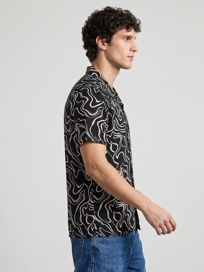 R&B Men Black Abstract Print Resort Collar Short Sleeves Regular Fit Shirt