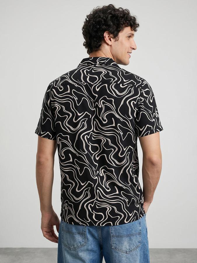 R&B Men Black Abstract Print Resort Collar Short Sleeves Regular Fit Shirt